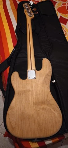 Fender Precision Bass (P-Bass)