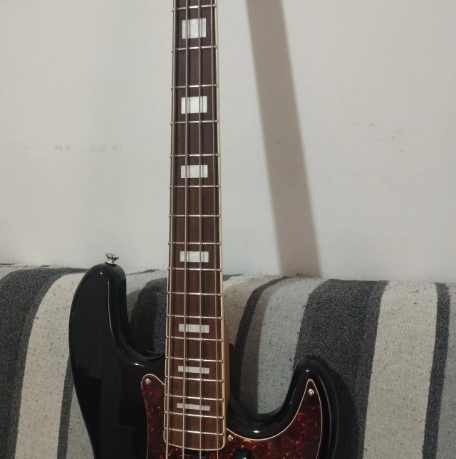 Harley Benton MV-4P