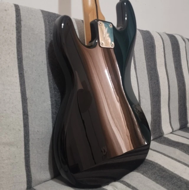 Harley Benton MV-4P