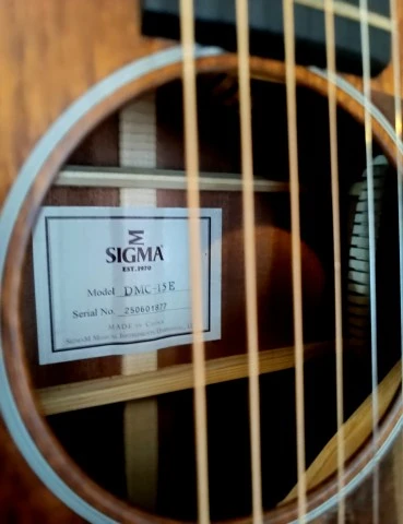 Ηλεκτροακουστική Κιθάρα Sigma Dmc 15e