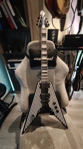 Wylde Audio Viking V Replica