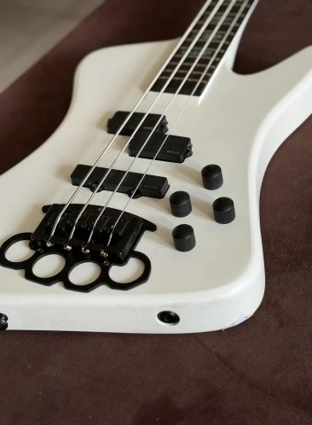 Spector Cris Kael