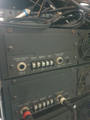 QSC MX1000a