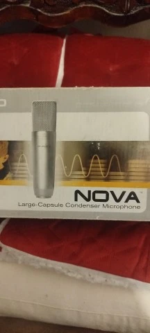 M-Audio Nova
