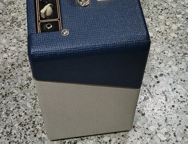 Vox AC4C1-TV
