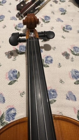Violin handmade