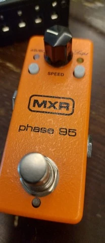 Πακέτο MXR Phase 95 (Καινούργιο) + Τροφοδοτικό Caline CP-05