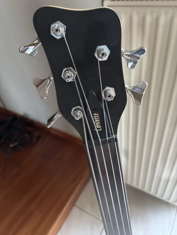 Warwick Corvette fretless 5