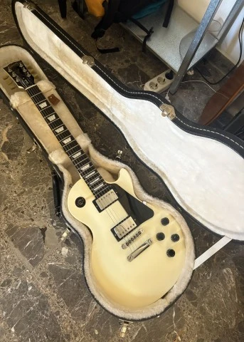 Gibson Les Paul Studio Alpine White
