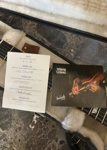 Gibson Les Paul Studio Alpine White