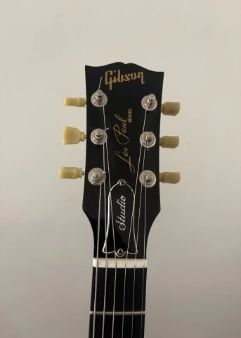 Gibson Les Paul Studio Alpine White