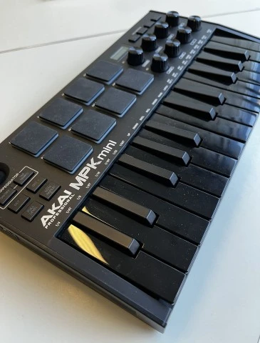 Akai Professional MPK Mini