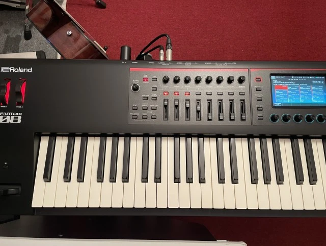 Roland Fantom 08
