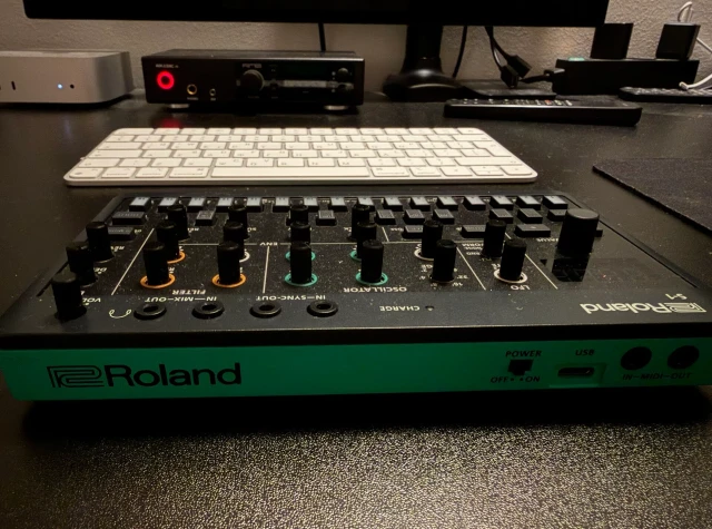 Roland AIRA Compact S-1
