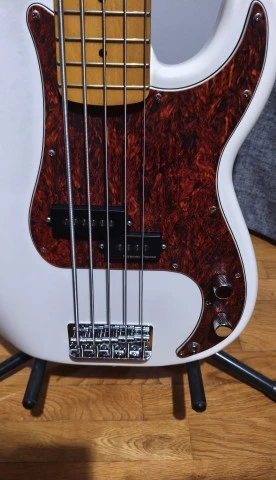 Squier Precision Classic Vibe '70s V MN W