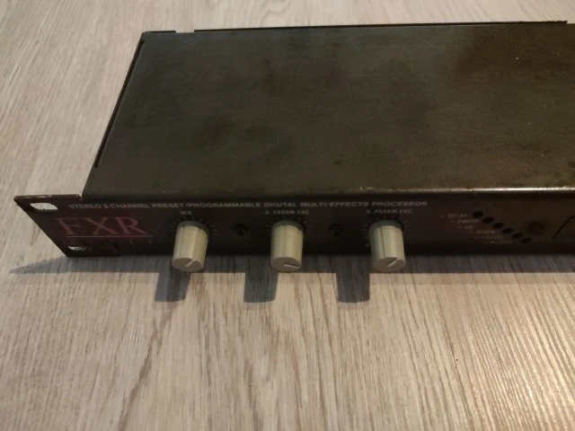 ART FXR Elite Model 424 ψηφιακό πολυεφέ rack με εγχειρίδιο και τροφοδοτικό
