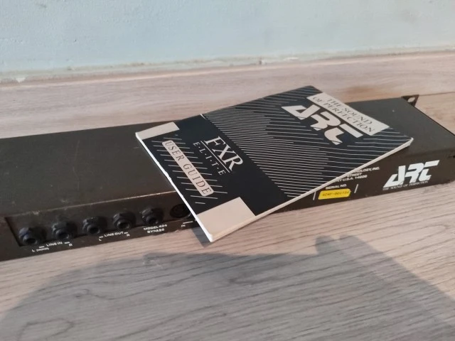 ART FXR Elite Model 424 ψηφιακό πολυεφέ rack με εγχειρίδιο και τροφοδοτικό