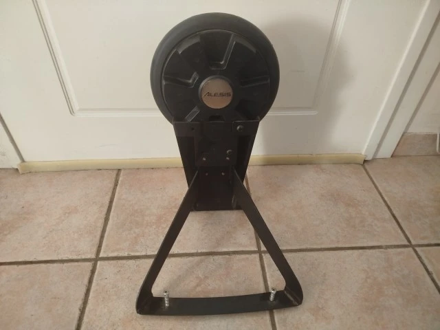 Alesis Kick Pad 8"