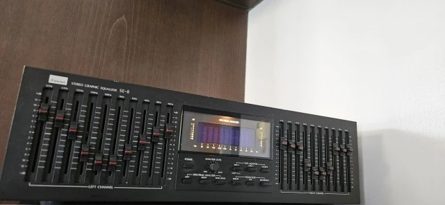 Sansui Se 8