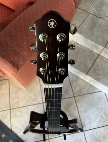 Yamaha SLG 200S