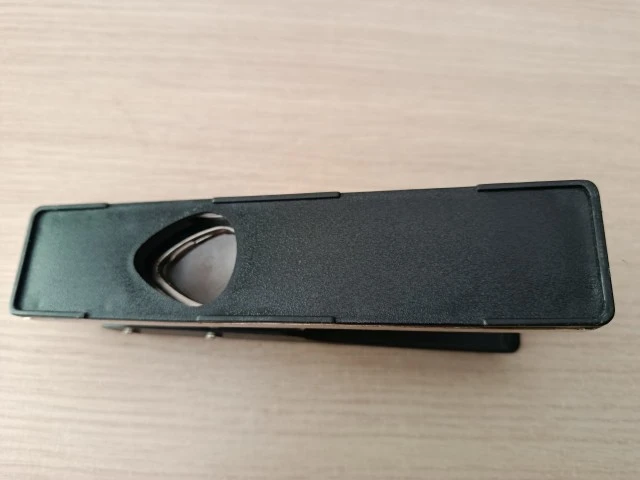 Pick cutter