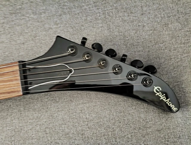 Epiphone Explorer 1984 LTD