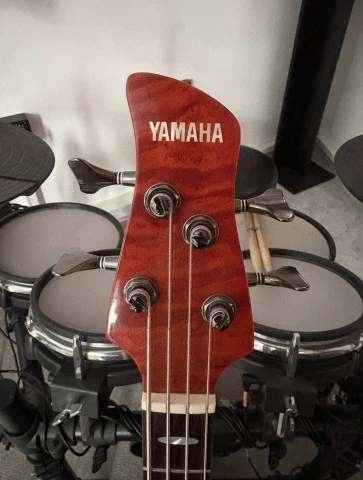 Yamaha TRB1004J