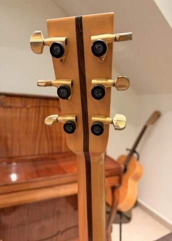 Tylios Handmade Dreadnought