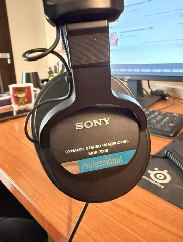 Sony MDR-7506