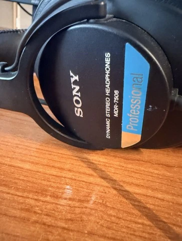 Sony MDR-7506