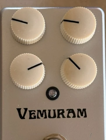 Ly-Rock Κλώνος Vemuram Jan Ray