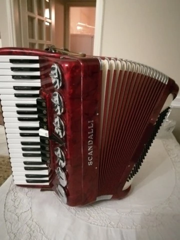 Scandalli