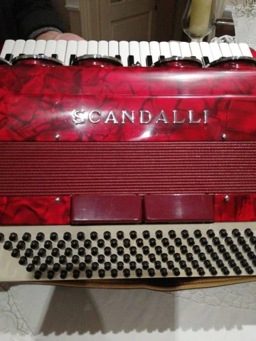 Scandalli