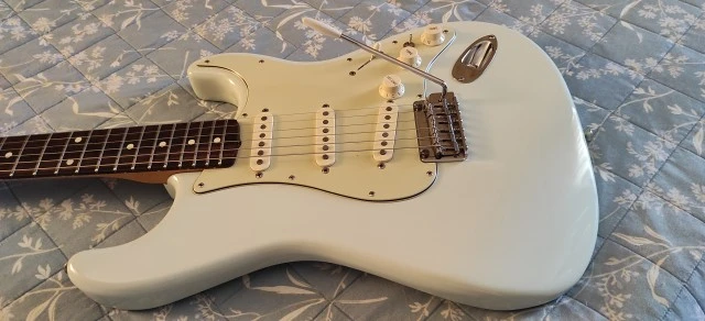 Fender Classic Player '60s Stratocaster - Sonic Blue