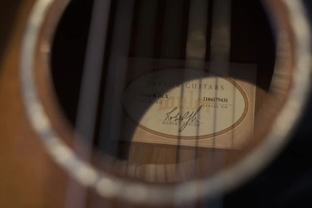 Taylor 224ce-K DLX Hawaiian Koa