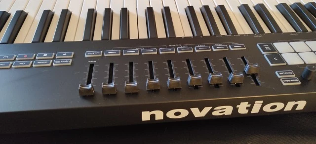 Novation Launchkey 49 MK3