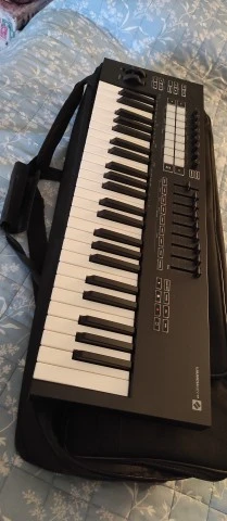 Novation Launchkey 49 MK3