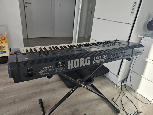 Korg Triton Extreme με MOSS Board