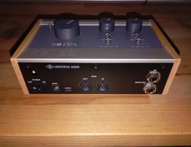 Uad Volt 276