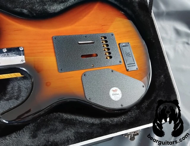 Music Man Luke III HSS LTD Violin Burst