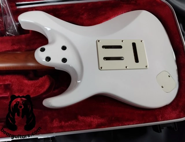 Ibanez LM1 Luca Mantovanelli Signature - Luna White