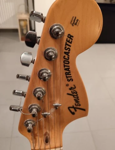 Fender American Stratocaster HSS (2006-2007) Made in USA-Sunburst