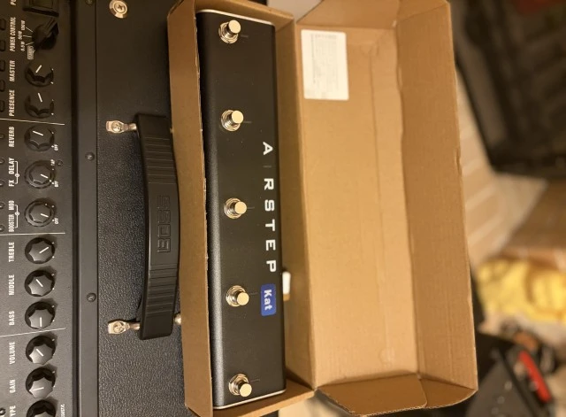 Boss Katana 100 MkII + Xsonic Airstep footwswitch