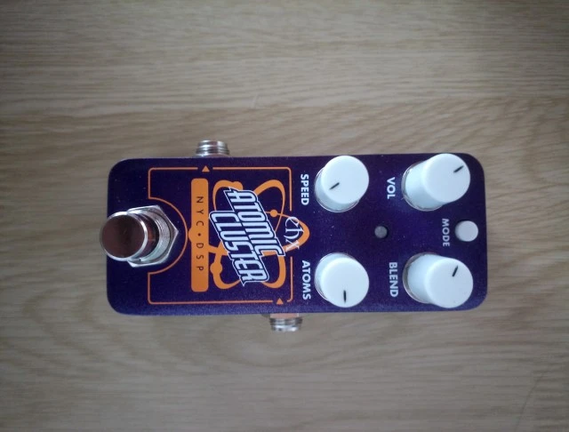 Electro-Harmonix Atomic Cluster