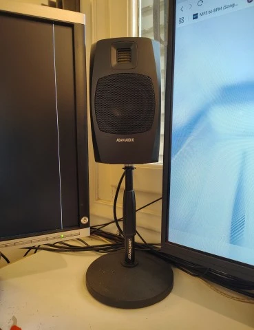 ADAM Audio D3V