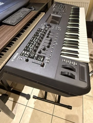 Yamaha Montage 6