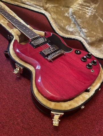 Epiphone Tony Iommi SG Special w/case