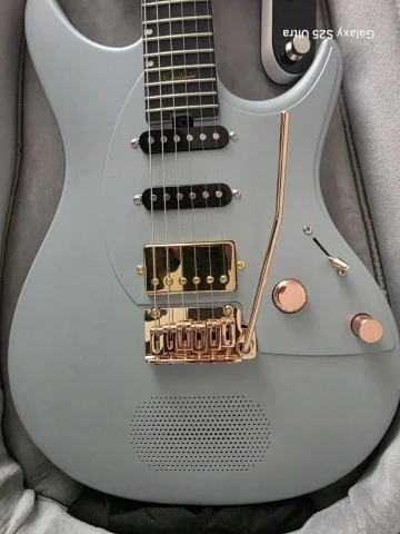 Enya Inspire Smart Guitar