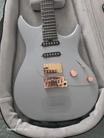 Enya Inspire Smart Guitar