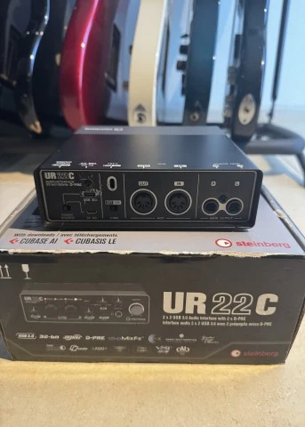 Steinberg UR22C